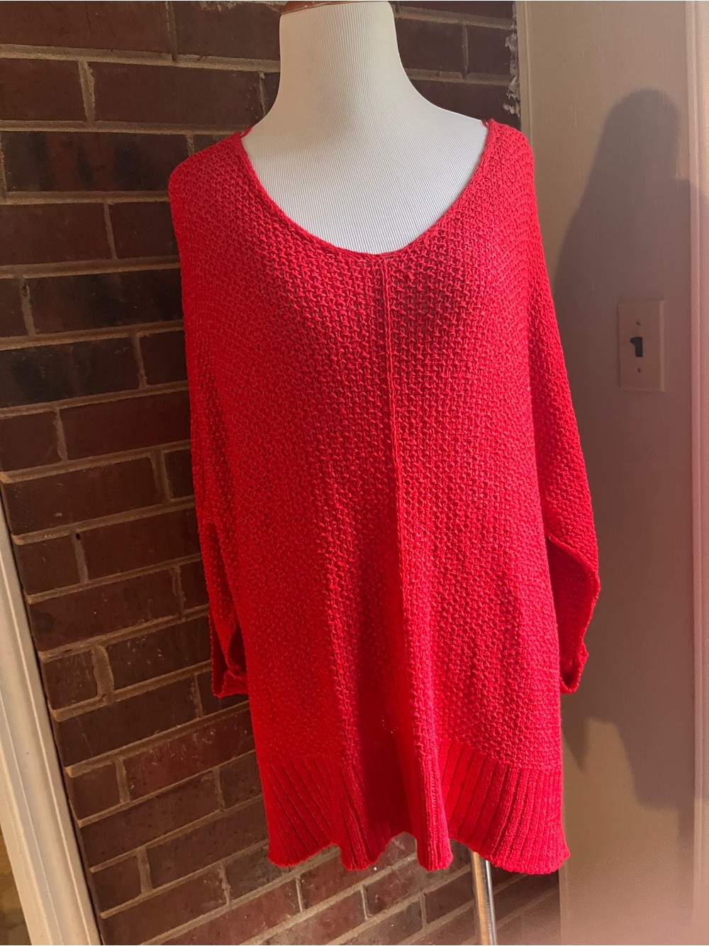 eesome Red V-Neck Textured Knit Women's Sweater